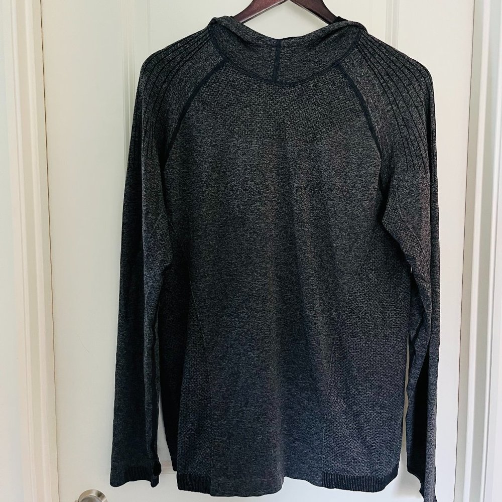 Men's Long Sleeve Heathered Dark Gray Pullover Shirt